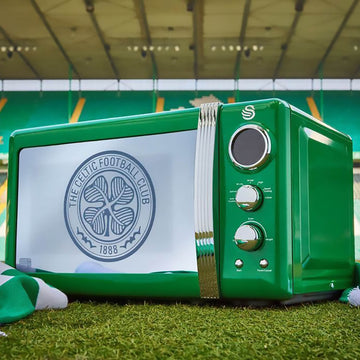 Swan Celtic Football Club Green 20L Retro Microwave