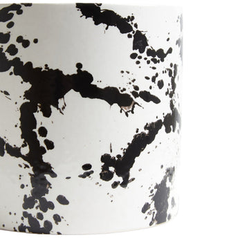 Sorrelle Black and White Small Planter