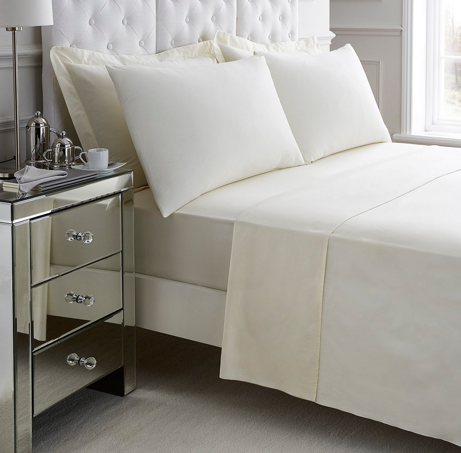 100% Cotton 200TC Hotel Quality Fitted Sheet, Super King, Cream