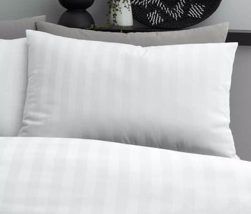 100% Egyptian Cotton 200TC Hotel Quality Duvet Cover Set, King, White