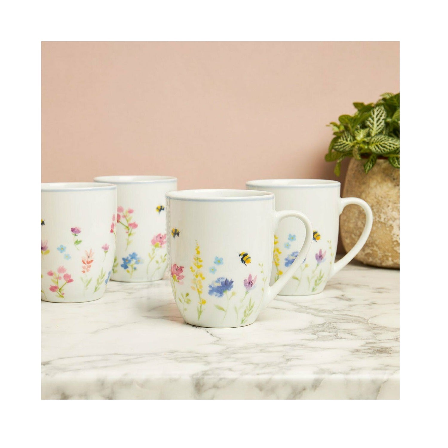 4pcs Mugs Flowers & Bees Design White Set Drinks Cup