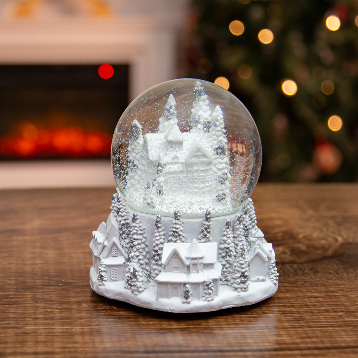 Wind Up Musical House Snowglobe