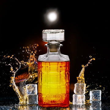 900ml Whisky Decanter & 4Pcs 300ml Glass Set