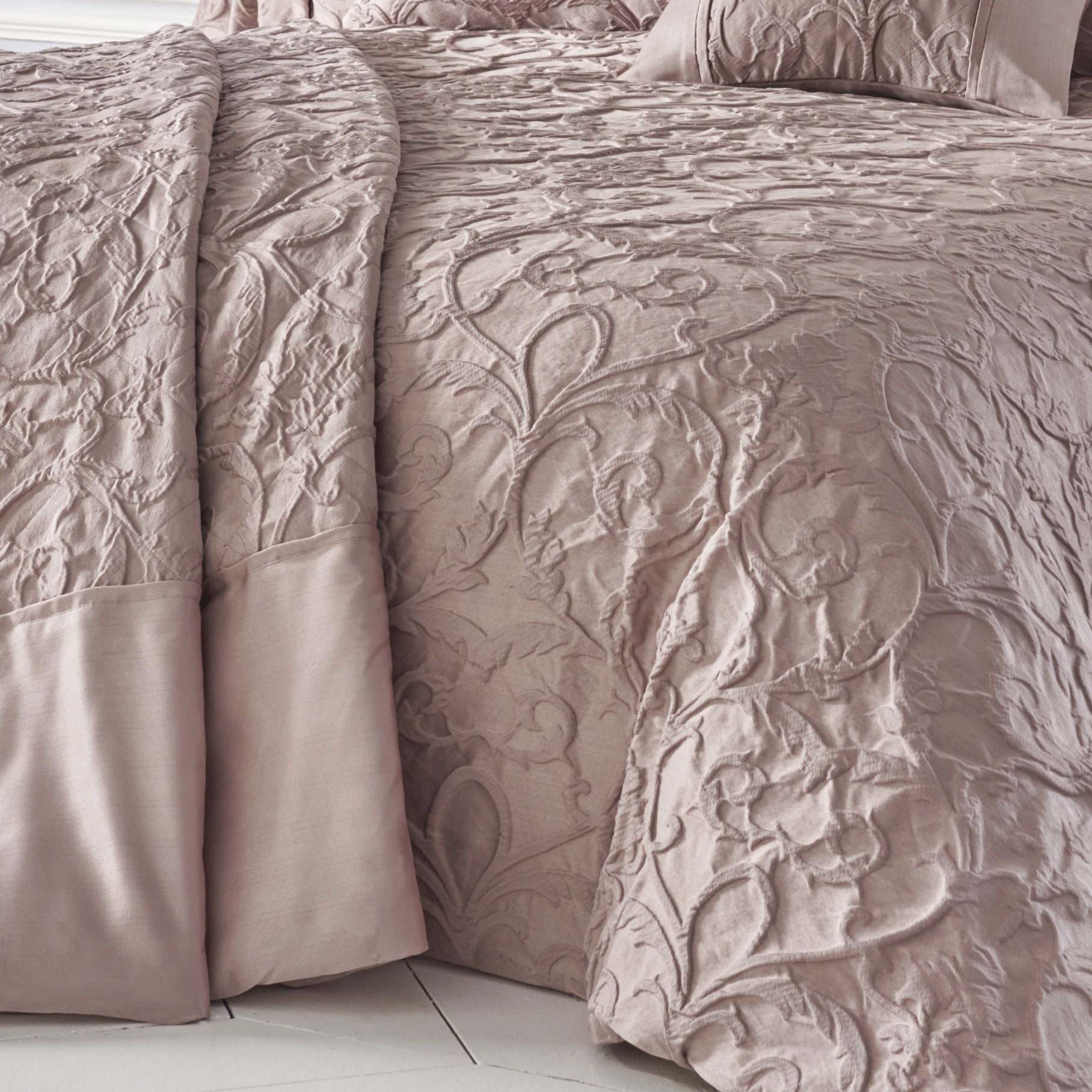 Blush Damask Jacquard Bedspread Throw Pillowshams Set Pink
