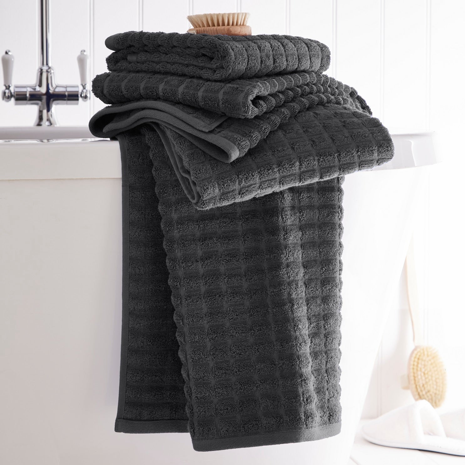 100% Cotton Luxury Geometric Bath Towel - Charcoal Grey
