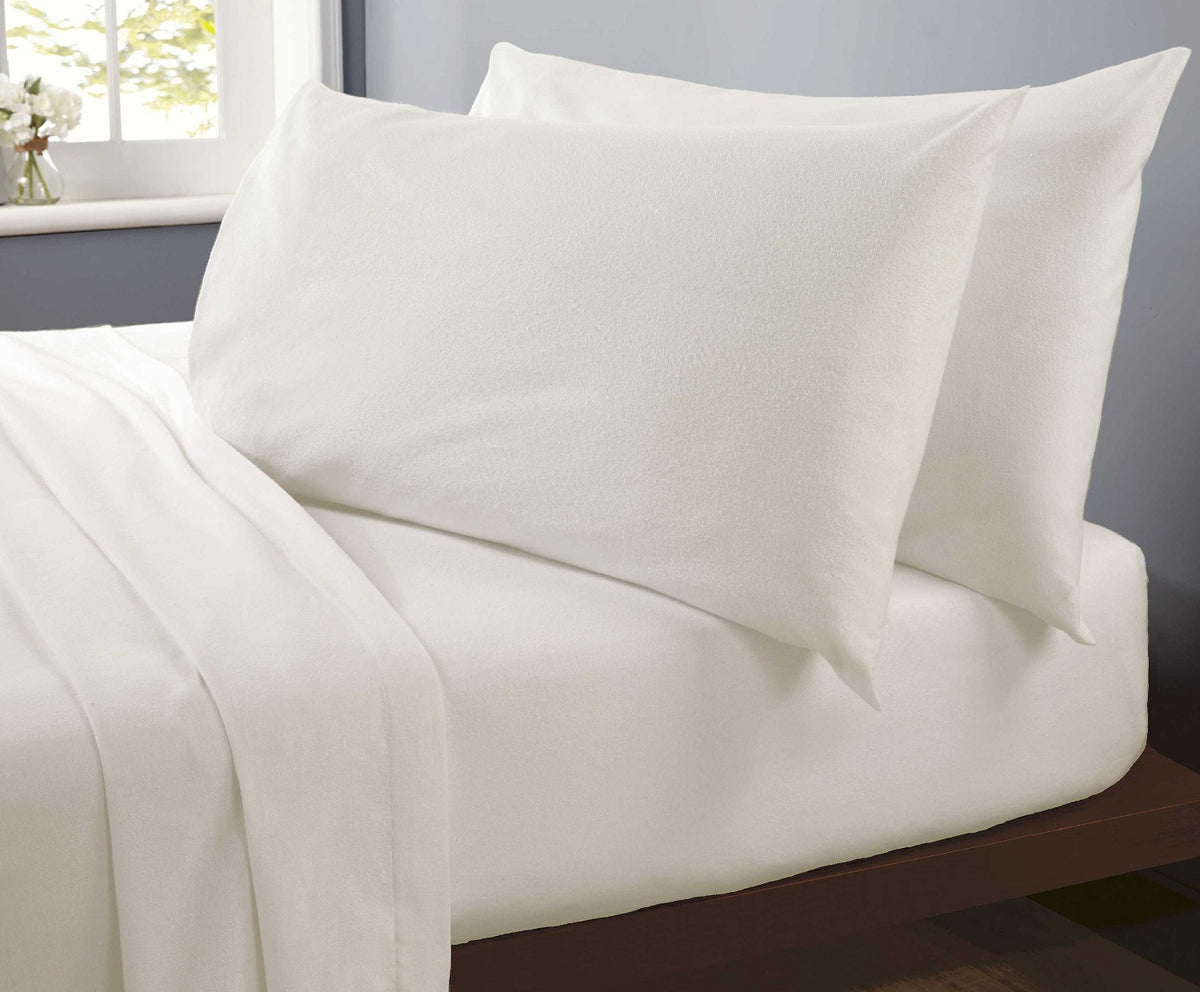 Luxurious and Extra Deep Flannelette Fitted Sheet Super King Cream