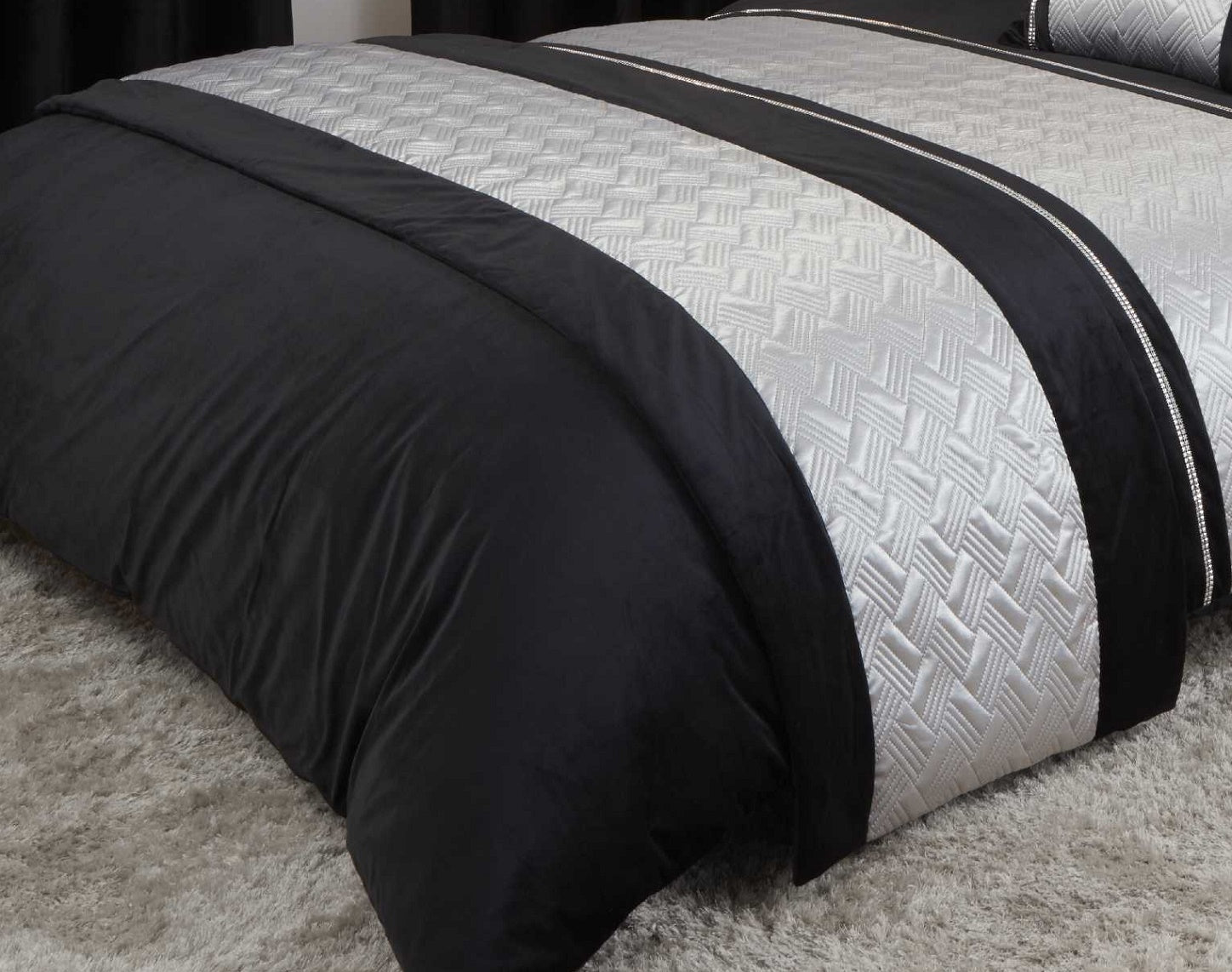 Embellished Quilted Bed Runner Capri Black & Silver