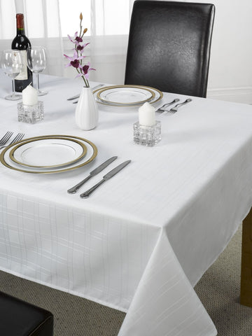 Chequers Jacquard Check Table cloth 152x213cm - White