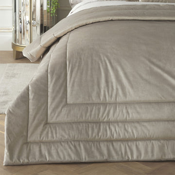 Luxury Soft Velvet Quilted Bedspread 150x220cm - Chic Oyster Linen