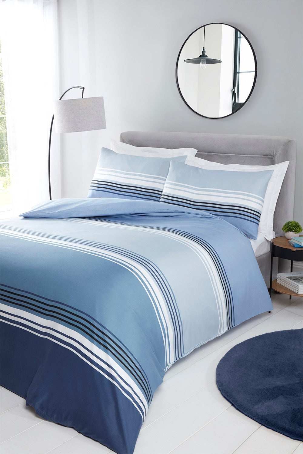 Teenagers Reversible Stiped Duvet Cover Set, Single, Blue