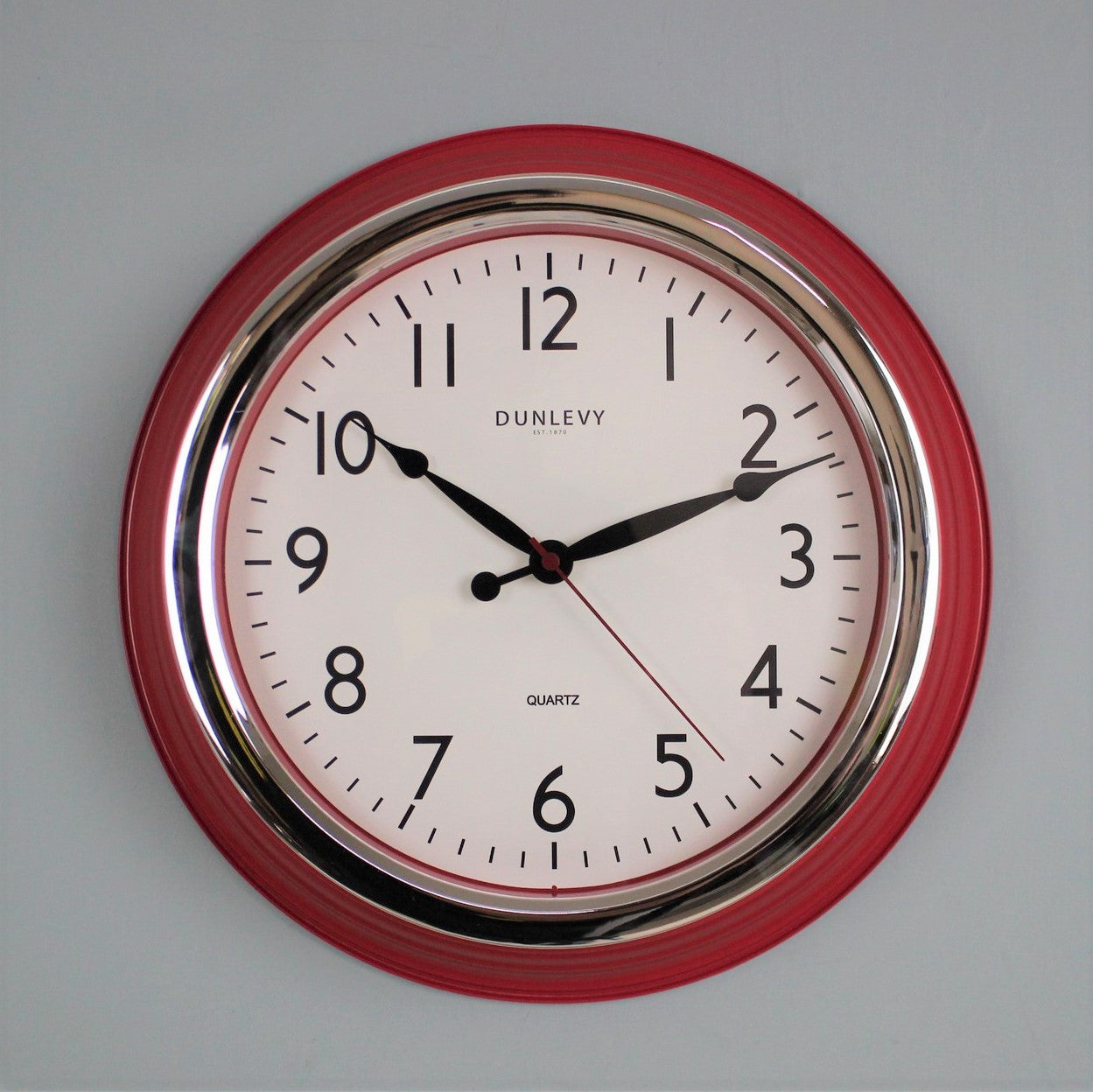 14 Inch Round Red Quartz Wall Analogue Indoor Clock