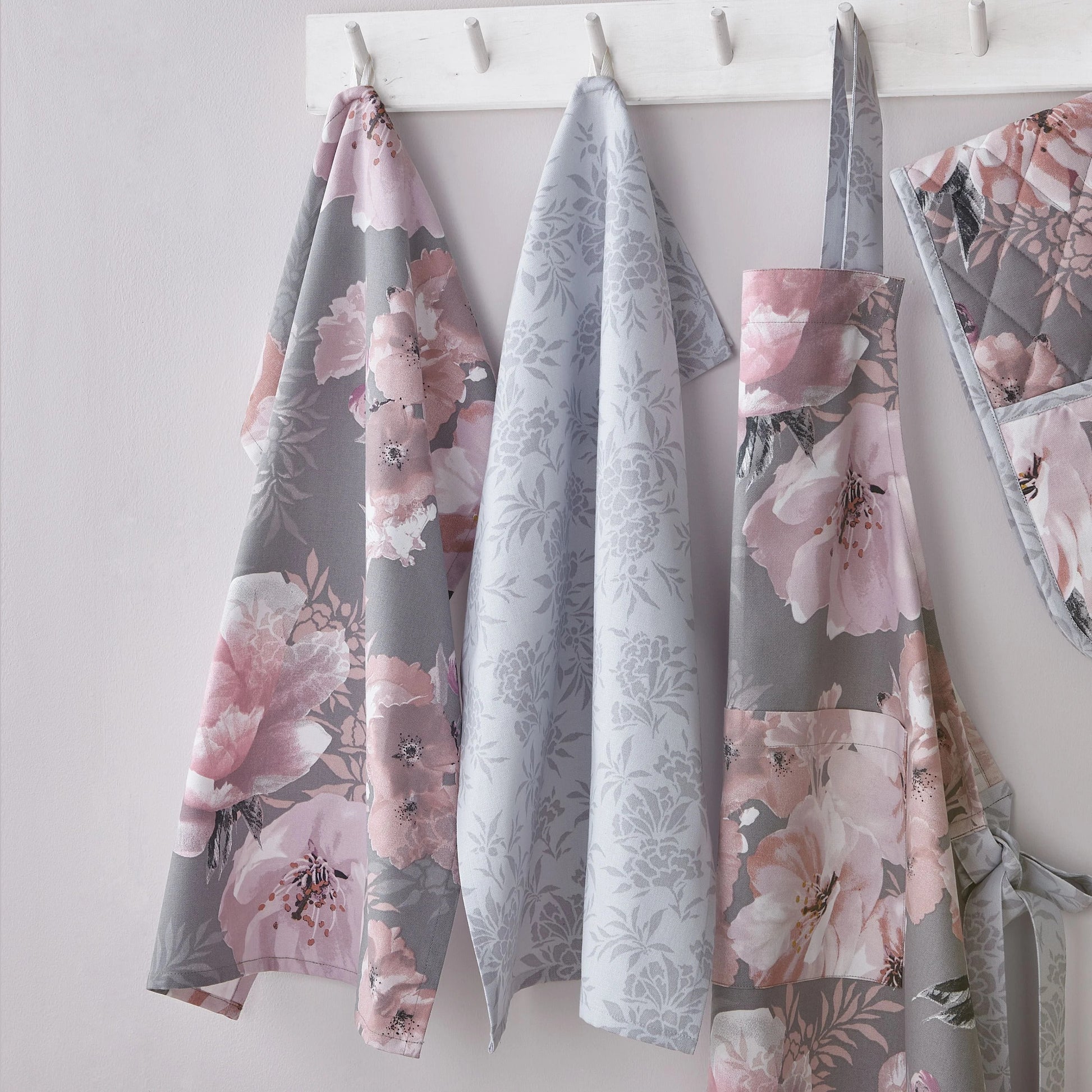 Catherine Lansfield Dramatic Floral Kitchen Tea Towel Set 2pk - Grey
