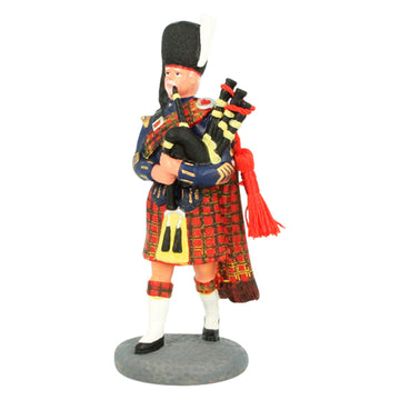 4Pcs Medium Resin Scottish Piper Figurines