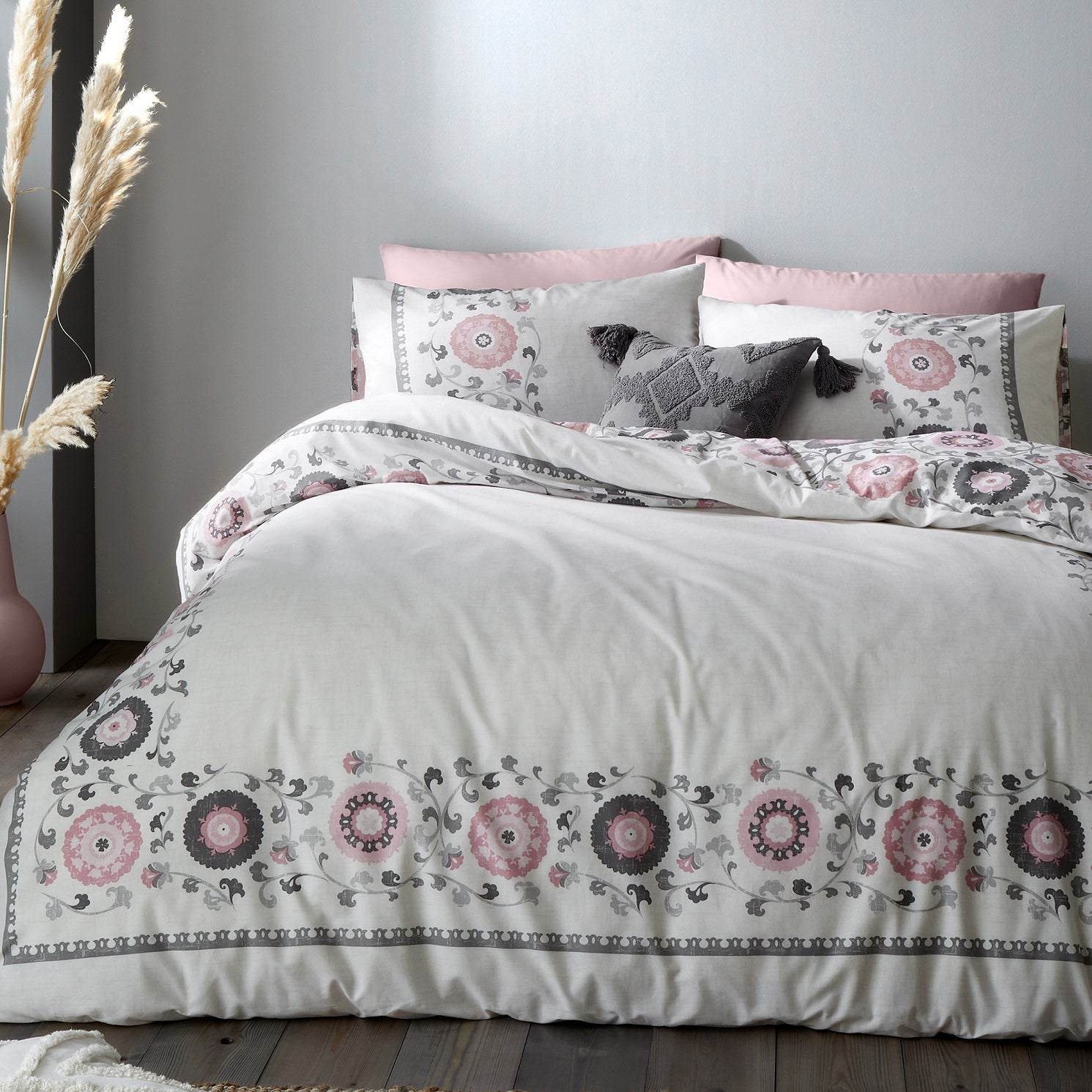 100% Cotton Hana Floral Duvet Cover, King, Pink & Grey