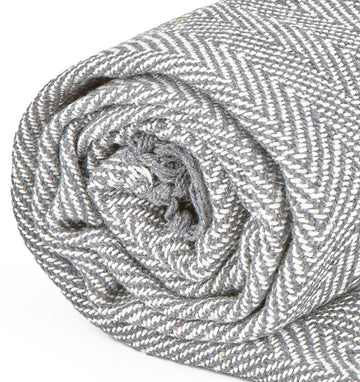 Herringbone Medium Throw Silver Grey 50