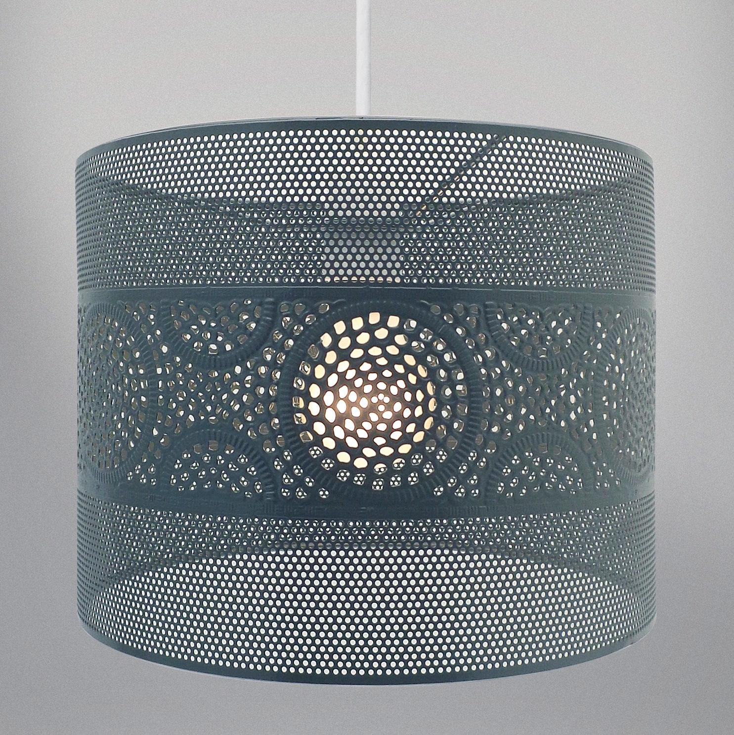 Circle Chandelier Style Metal Frame Ceiling Pendant Light Fitting, Grey, 25cm