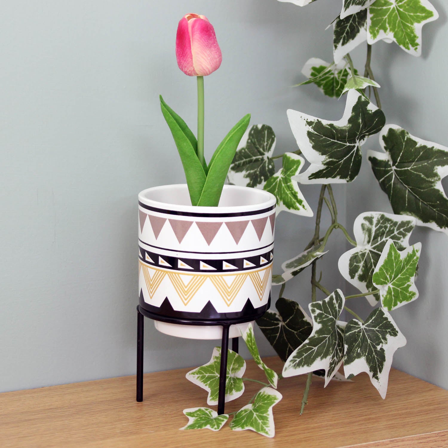 Aztec Geometric 16cm Ceramic Planter Pot On Iron Stand