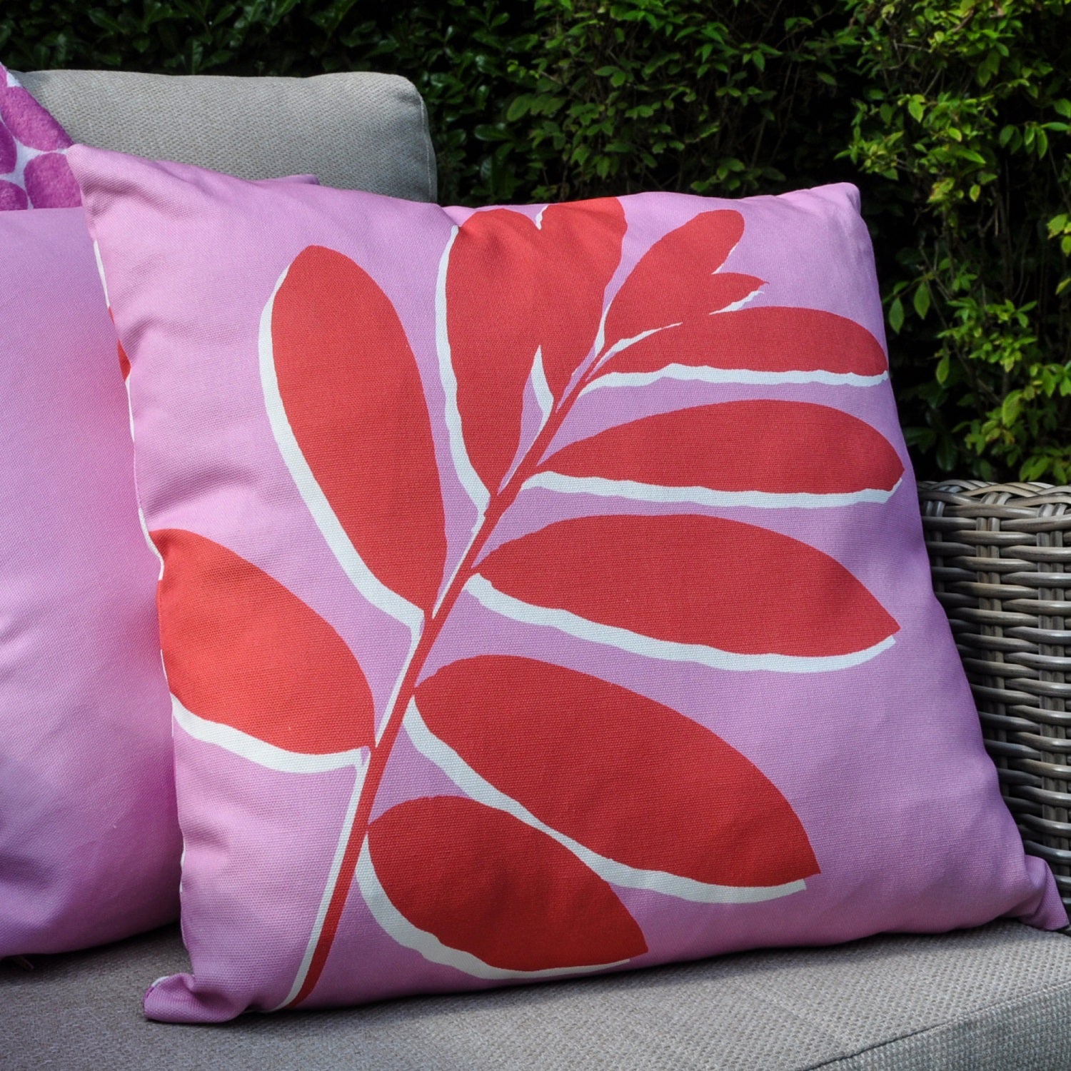 Red outdoor outlet cushions