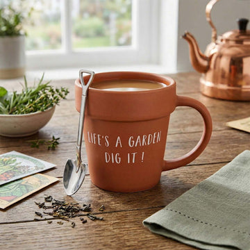 325ml Green Fingers Pot Shape Life’s A Garden Dig It! Coffee Mug & Spoon Set