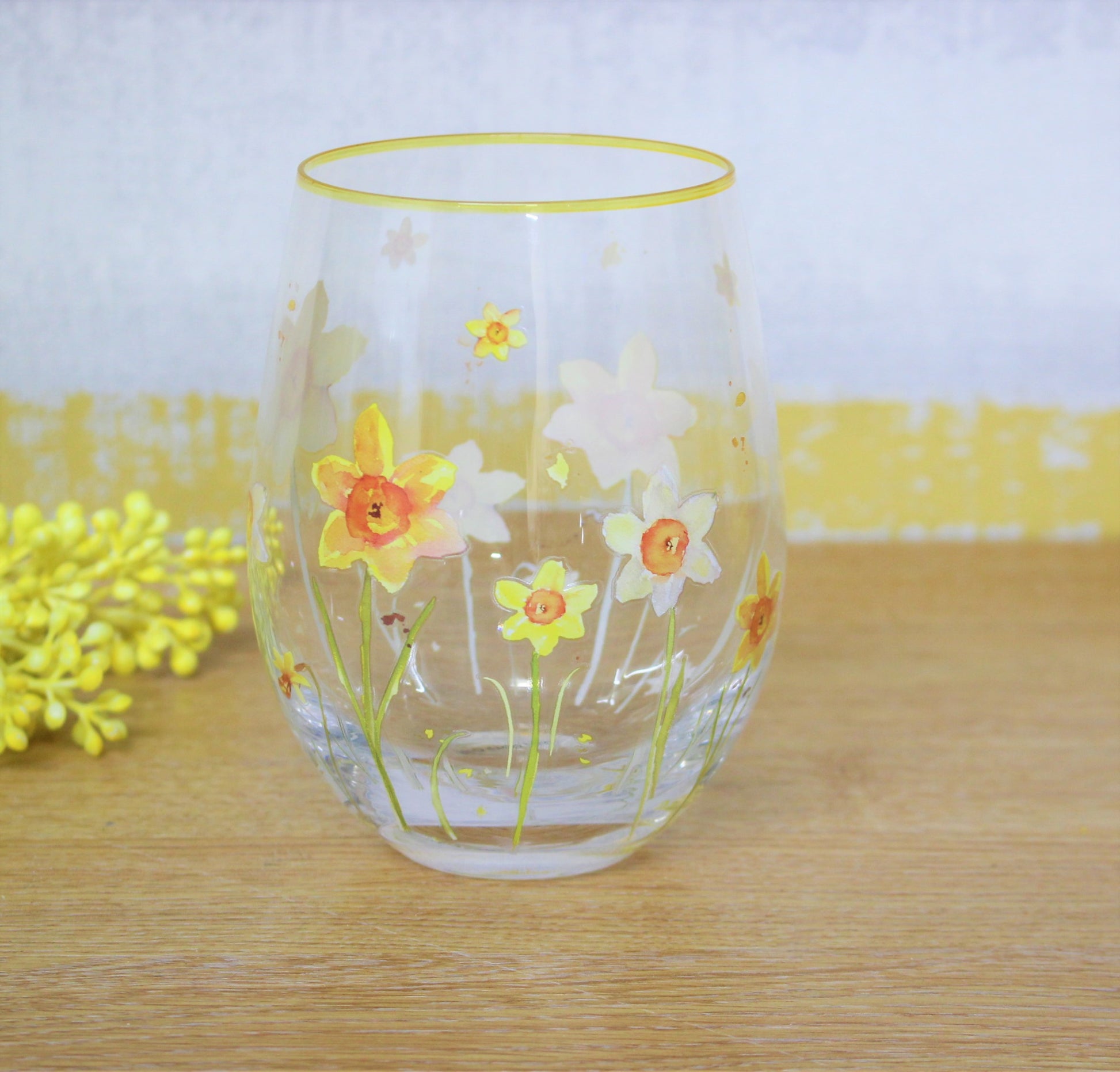 Daffodils Yellow Stemless Glass Gin