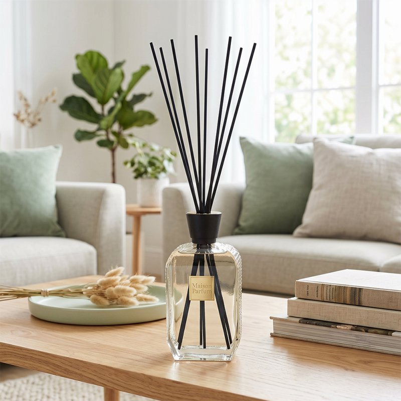 800ml  Pomegranate Noir Reed Diffuser