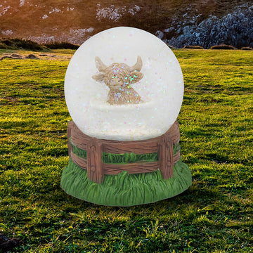 Snow Globe Glitter Highland Cow Soaking Christmas