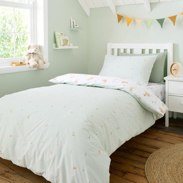 Highland Cow Reversible Kids Junior Toddler Duvet Cover Set, White & Green