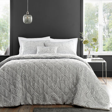 Jacquard Paisley Quilted Bedspread Throwover, Montpellier Silver Grey