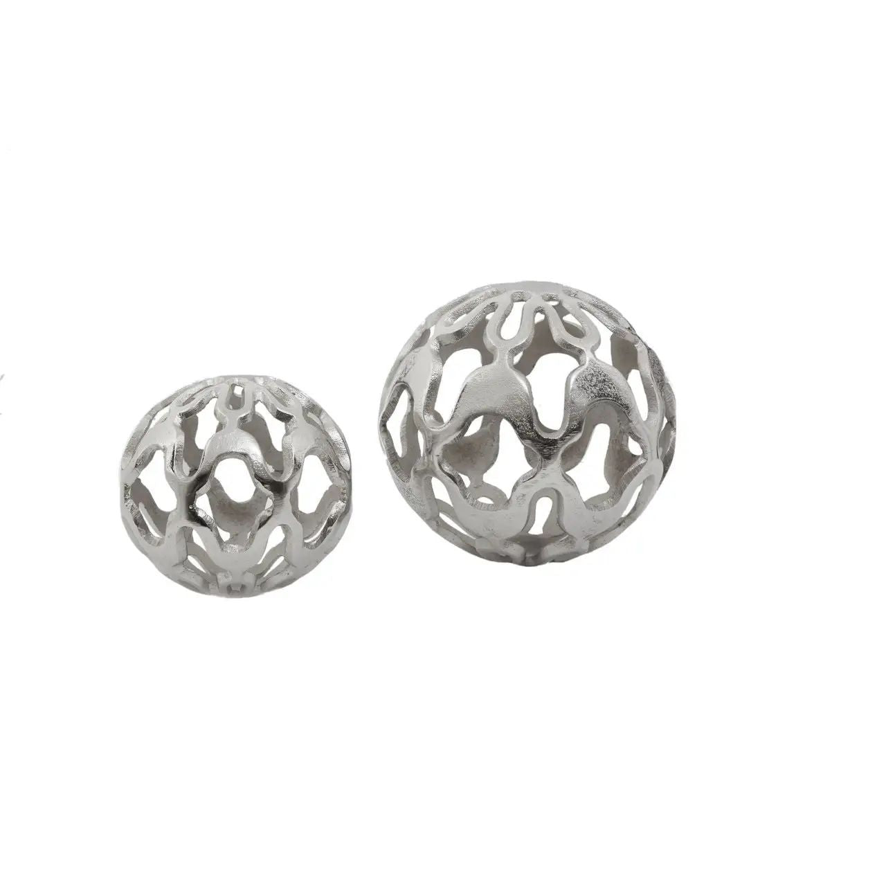 Harlington Townhouse Silver Aluminium Decorative Spheres