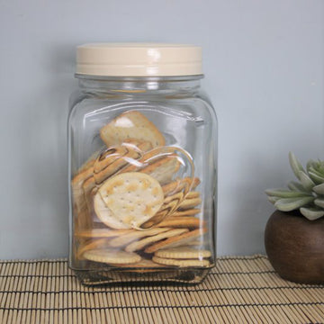 2200ml Embossed Heart Glass Storage Jar Cream Lid