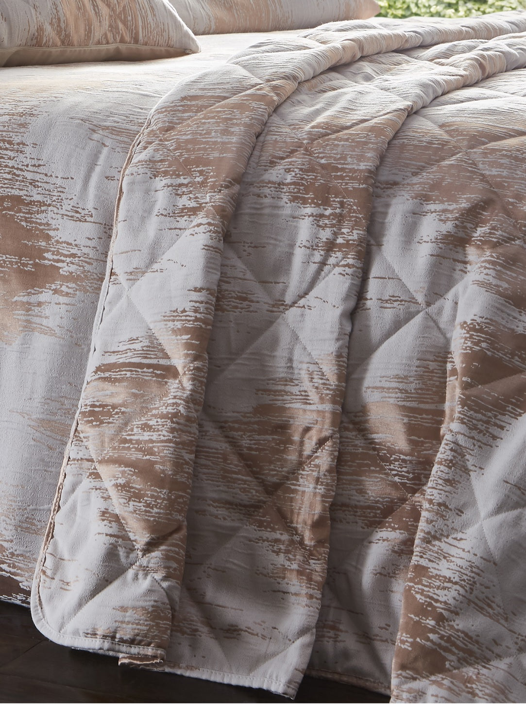 Jacquard Quartz Bed Throwover Bedspread 200x230cm Rose Gold