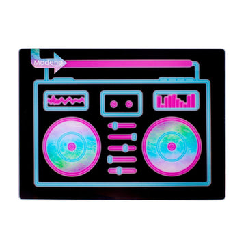 Glass Worktop Saver Radio Design