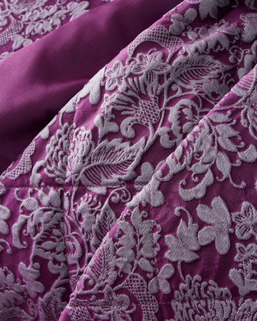 Jacquard Damask Floral Quilted Bedspread + Pillowshams Set Plum