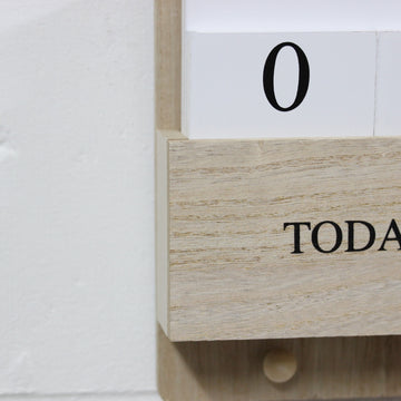 Wall MountedWooden Perpetual Calendar with 2 Keys Holder