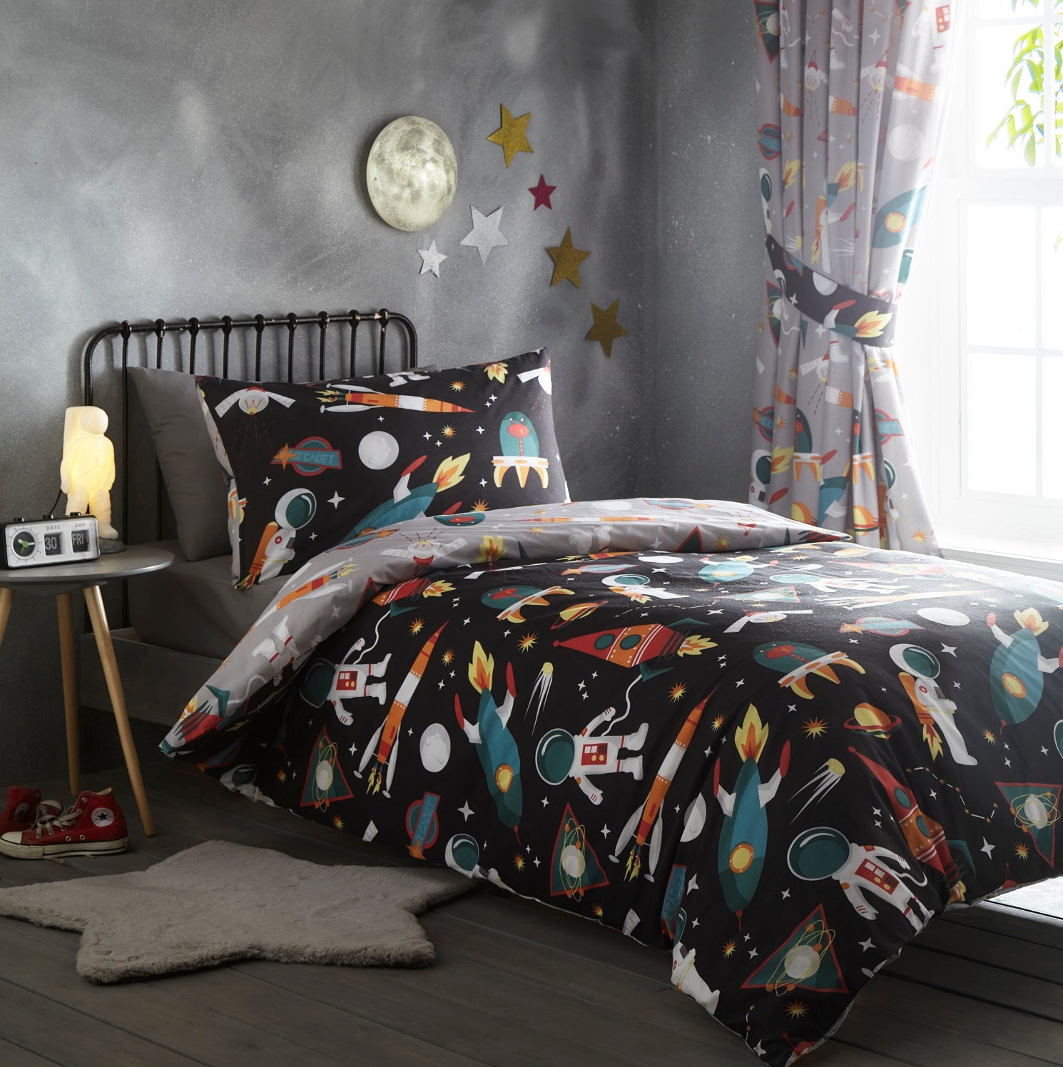 Astronaut Spaceman Baby Toddler Cot Bed Duvet Cover Set - Black & Grey