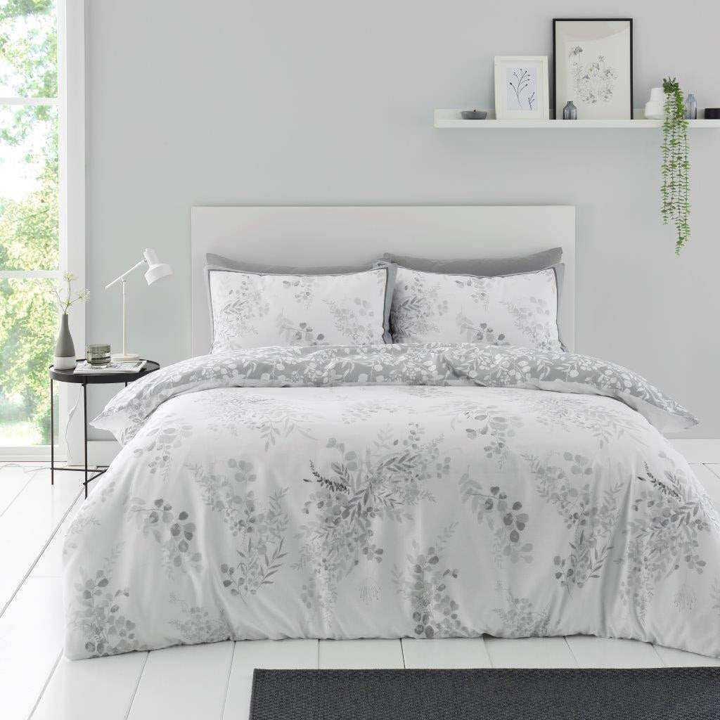 Wisteria Floral Duvet Cover Set, King, Grey