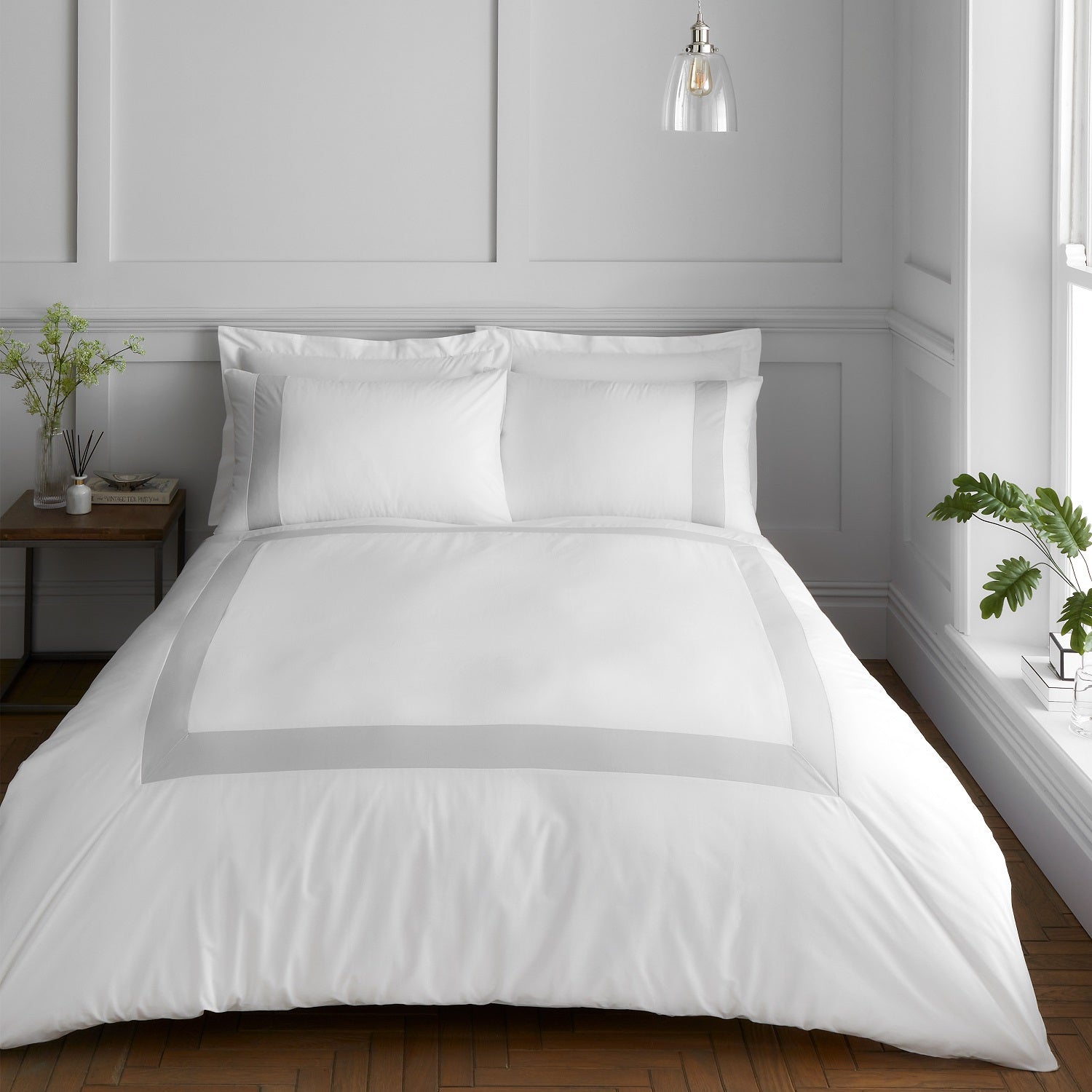 Bianca Fine Linens Tailored Duvet Cover, King, White & Silver Grey