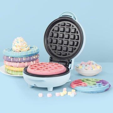 Giles & Posner Compact 550W Matt Blue Mini Waffle Maker
