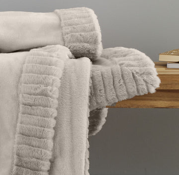 Catherine Lansfield Velvet & Faux Fur Sofa Bed Throw 150x200cm - Natural