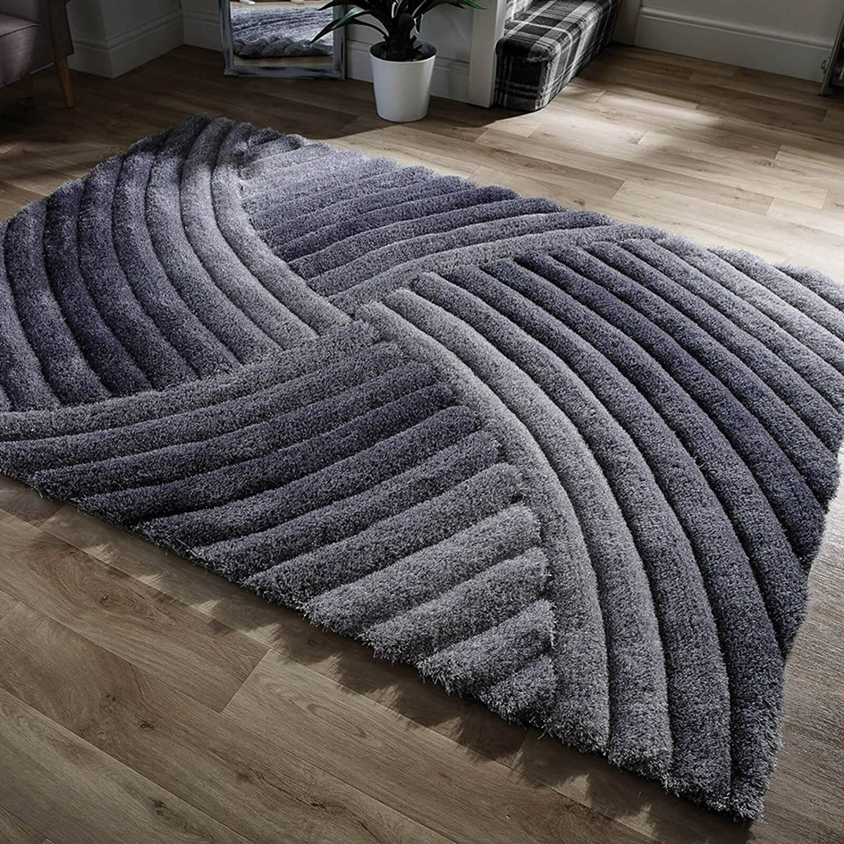 Hand Carved 3D Shaggy Rug Verge Furrow Grey - 47" x 67"