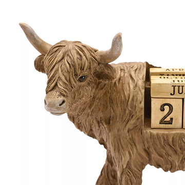 2Pcs Highland Cow Polystone 3D Figurine Calendar
