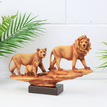 Resin Wood Effect Walking Lion Lioness & Cub 3D Sculpture Ornament