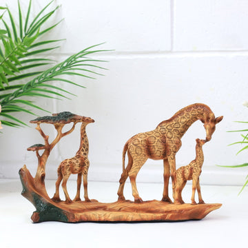 Resin Wood Effect Mother Giraffe & Calves 3D Sculpture Ornament