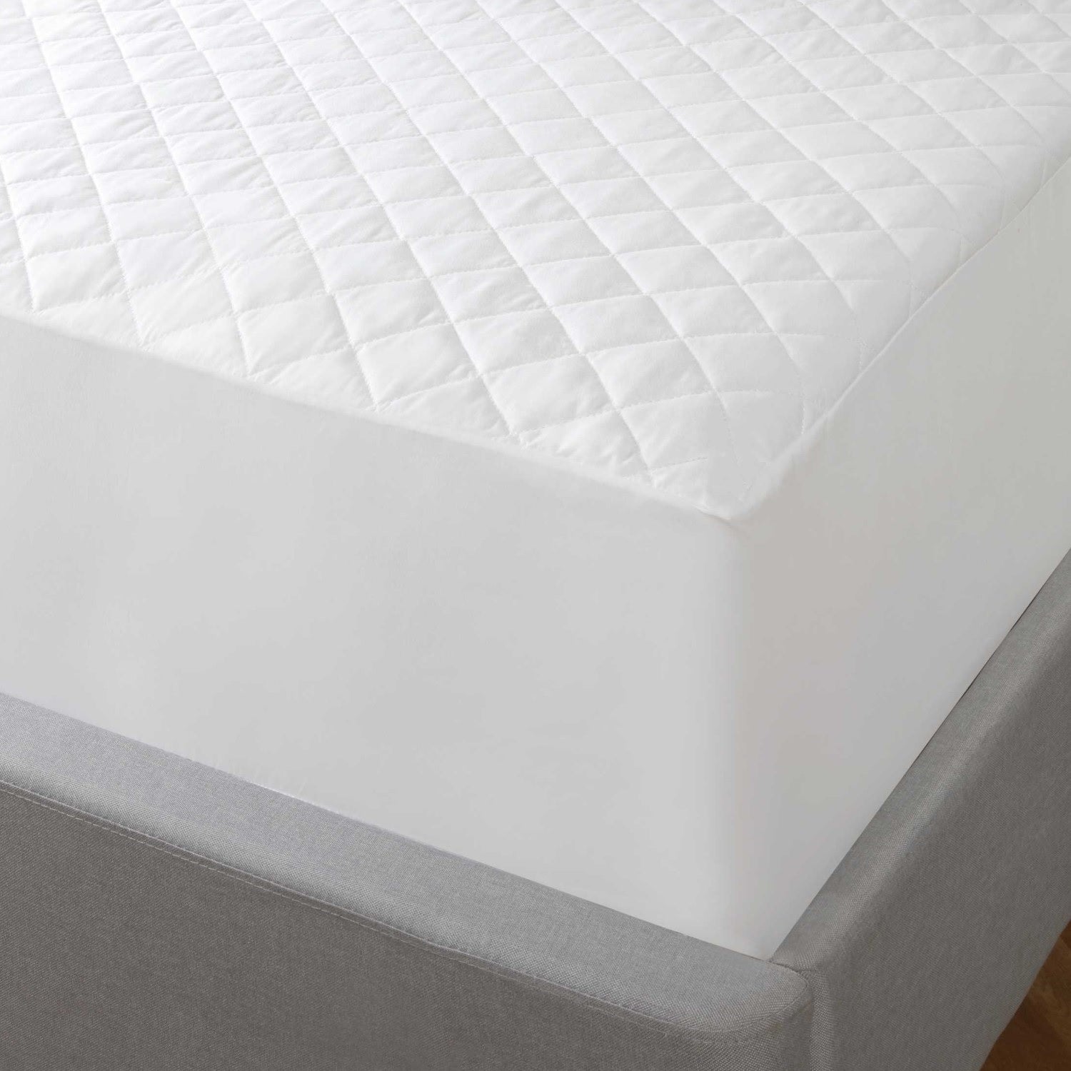 Extra Deep Quilted Single Bed Mattress Protector