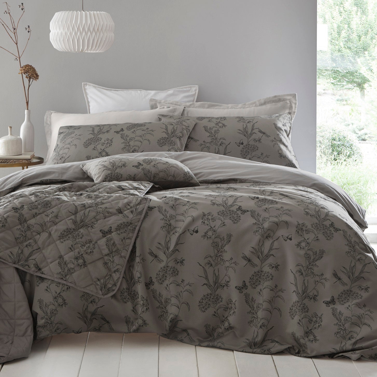 Jacquard Floral Butterfly Quilted Bedspread Throwover, Gold Grey