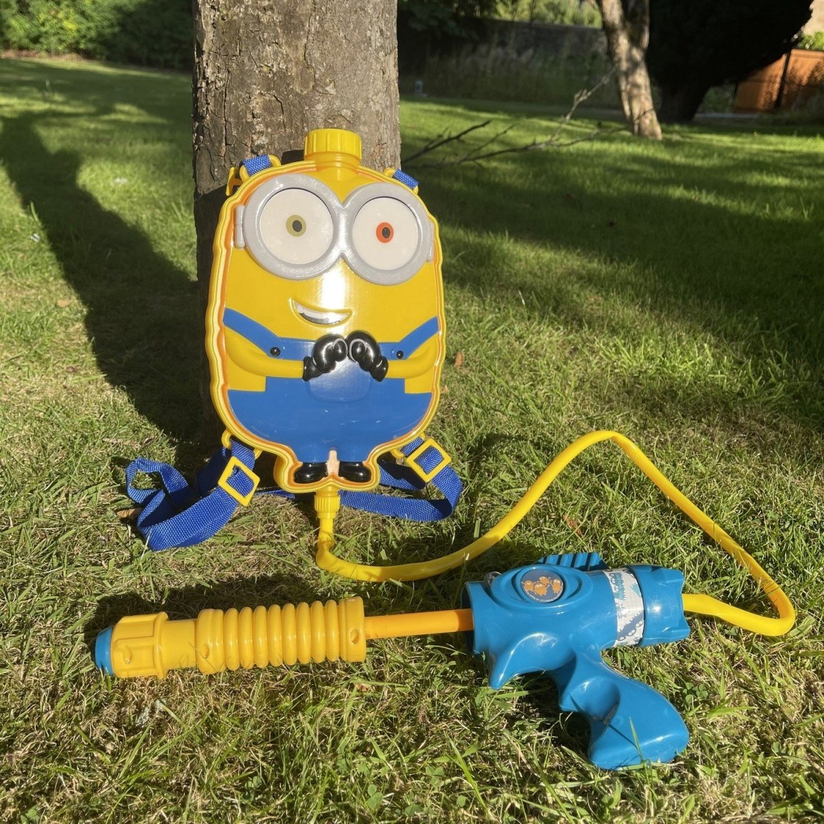 Minions Water Blaster Backpack Kids Outdoor Toy - Bonnypack