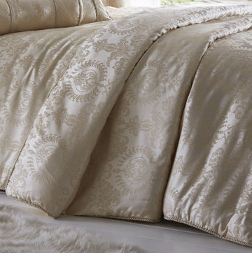 Sandringham Quilted Bed Comforter Throwover - Ivory Gold
