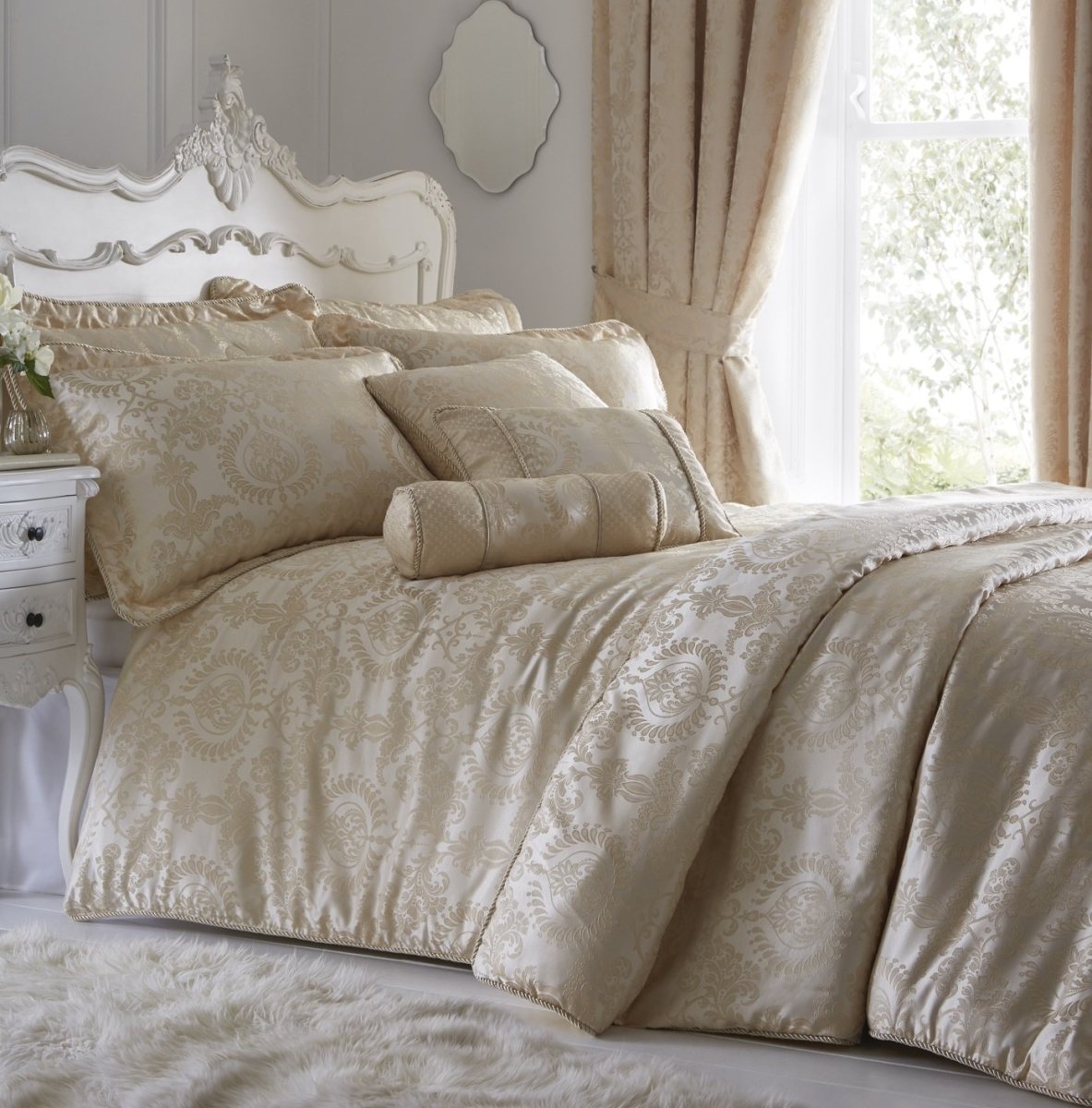 Sandringham Quilted Bed Comforter Throwover - Ivory Gold - Bonnypack